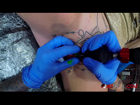 ❤️ Äärimmäisen tatuoitu hottie Sully Savage sai tatuoinnin klitorikseen Seksivideo at us fi.extratorrents.top ❤