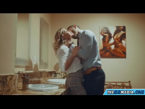 ❤️ Kun povekas blondi viettelee sinut julkisessa vessassa Seksivideo at us fi.extratorrents.top ❤